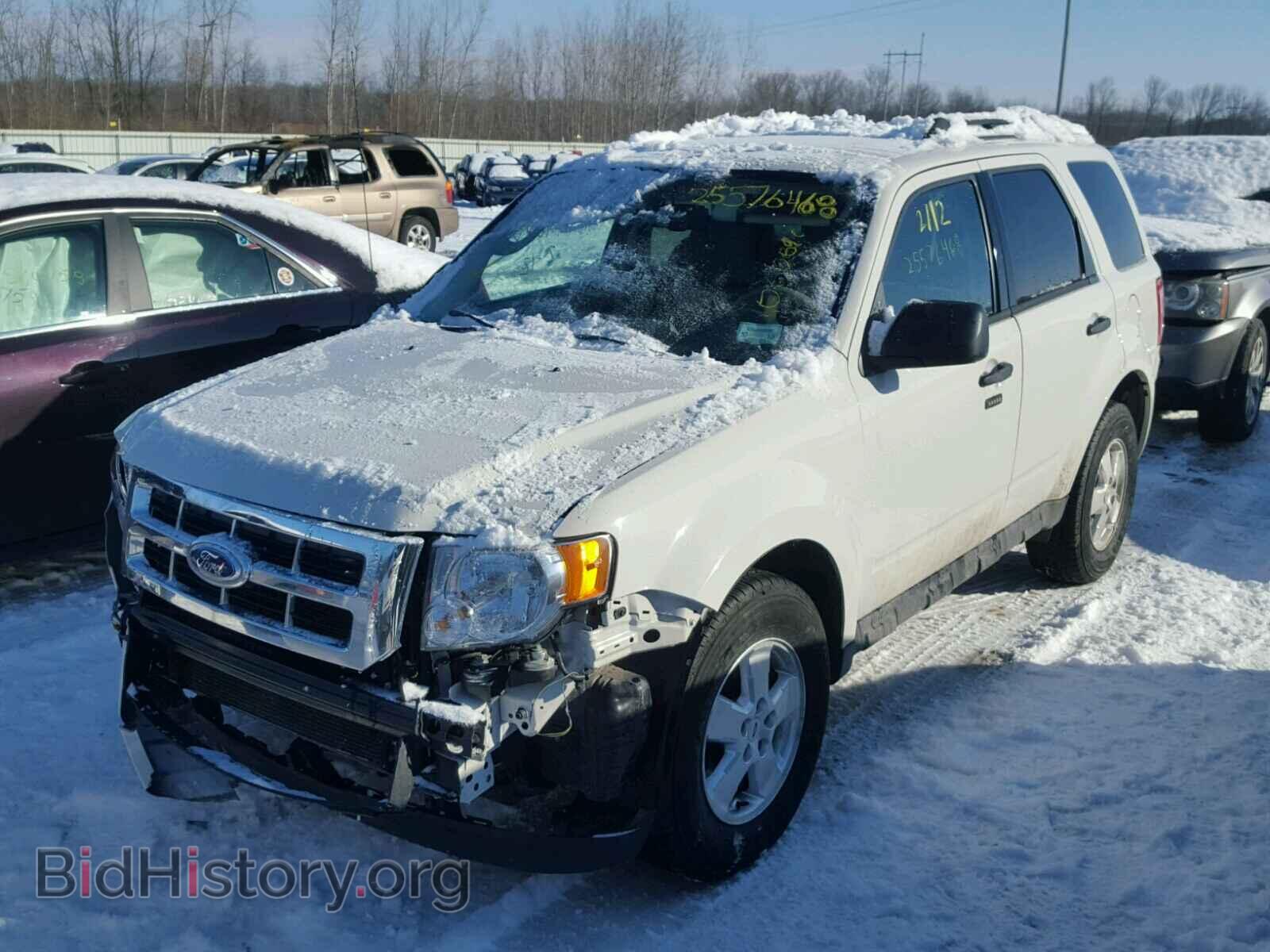 2011 FORD ESCAPE - VIN: 1FMCU9D73BKC11693 - Photo 2