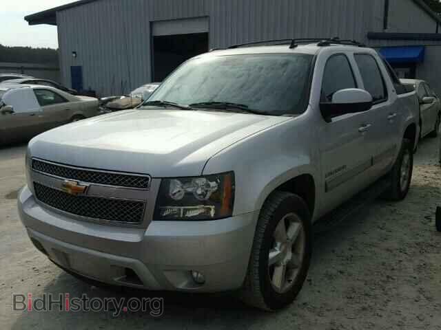2011 CHEVROLET AVALANCHE - VIN: 3GNMCFE02BG282023 - Фото 2
