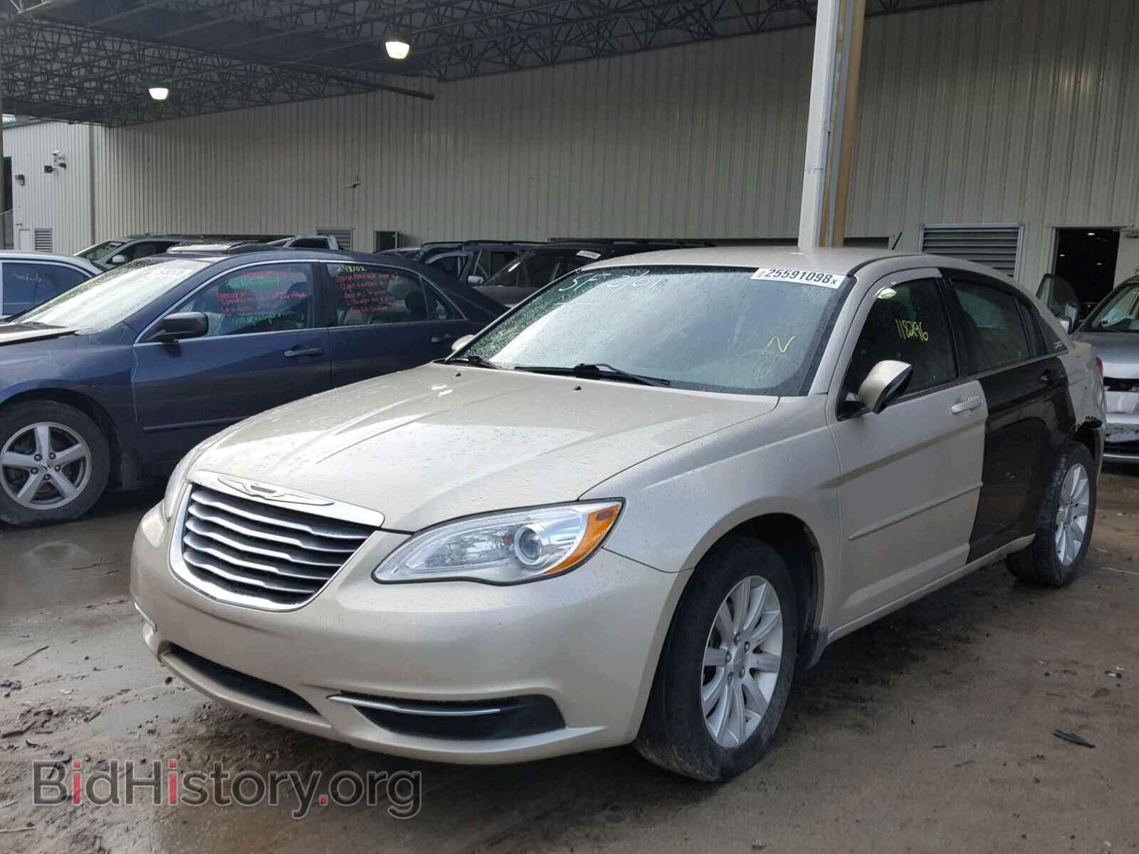 2013 CHRYSLER 200 - VIN: 1C3CCBBB3DN678978 - Фото 2