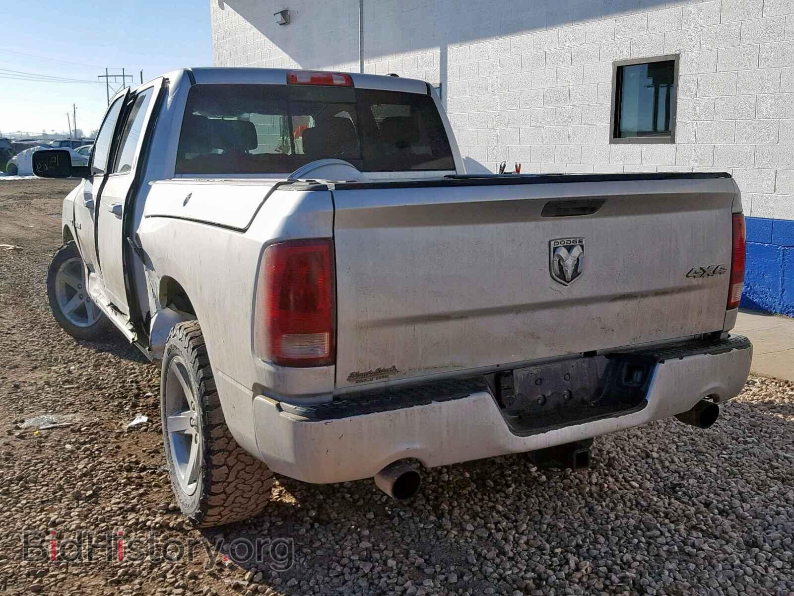 2010 DODGE RAM 1500 - VIN: 1D7RV1CT3AS181353 - Фото 3