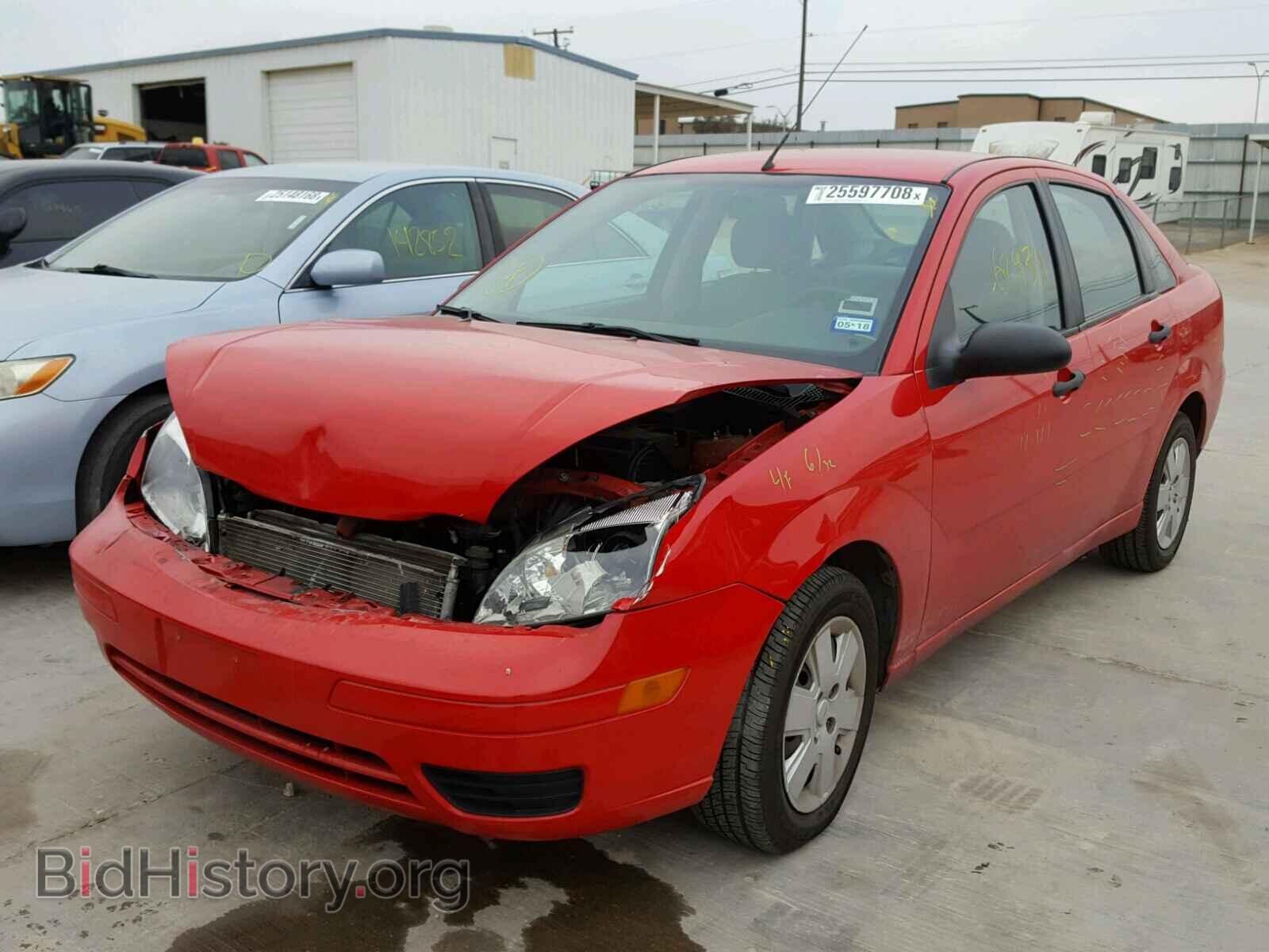 2007 FORD FOCUS - VIN: 1FAFP34N47W168329 - Фото 2