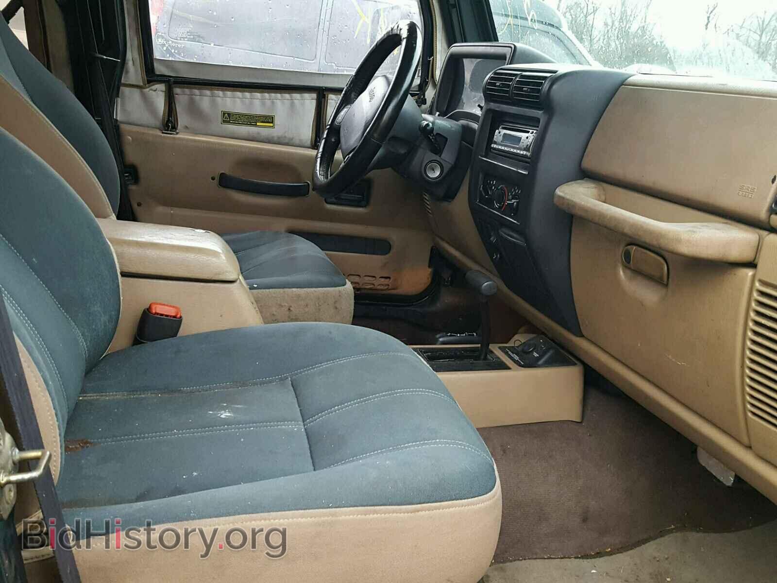 2000 JEEP WRANGLER - VIN: 1J4FA59S2YP700981 - Photo 5