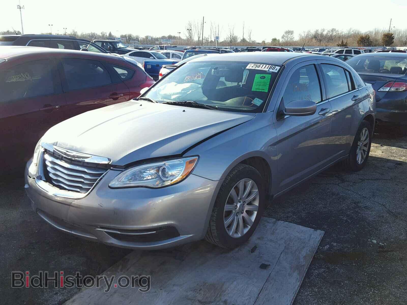2013 CHRYSLER 200 - VIN: 1C3CCBBB8DN509913 - Фото 2