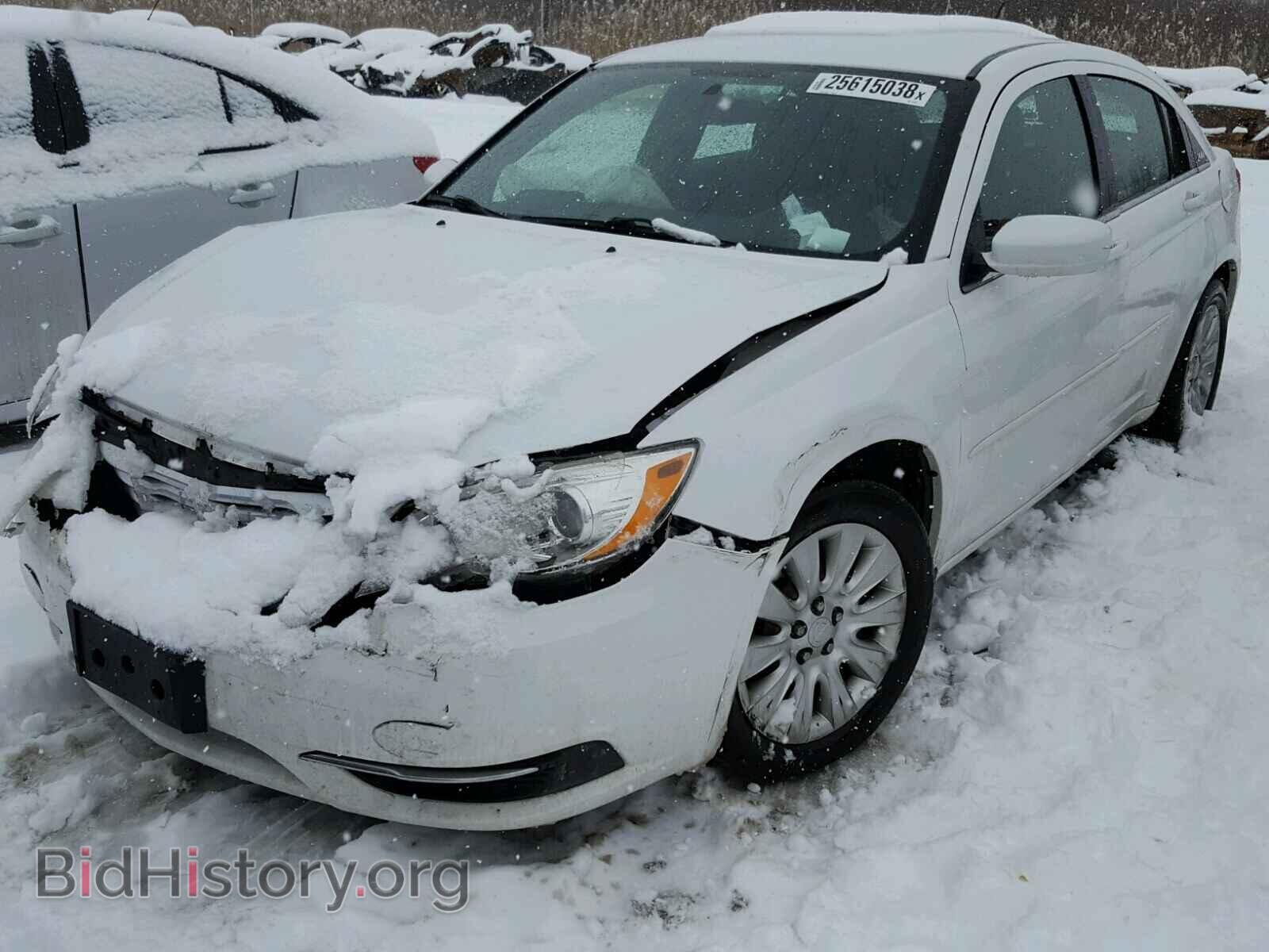 2012 CHRYSLER 200 - VIN: 1C3CCBAB8CN273201 - Photo 2