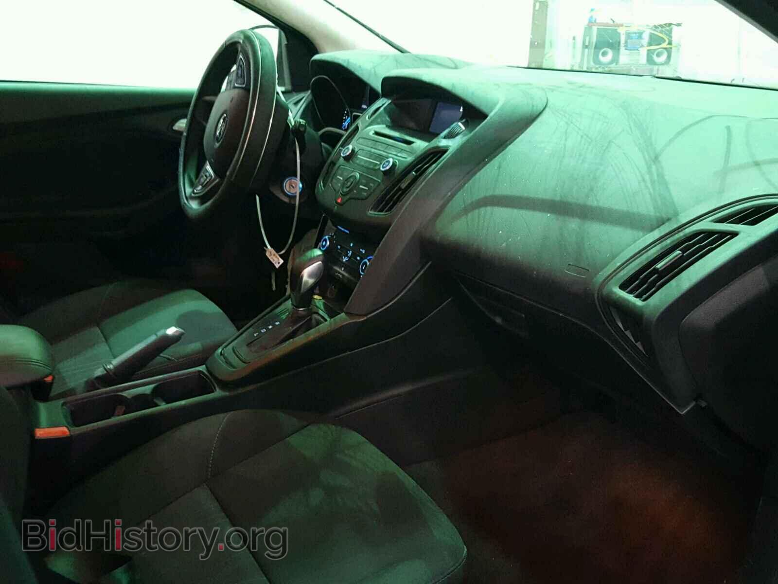 2017 FORD FOCUS - VIN: 1FADP3K28HL303640 - Photo 5