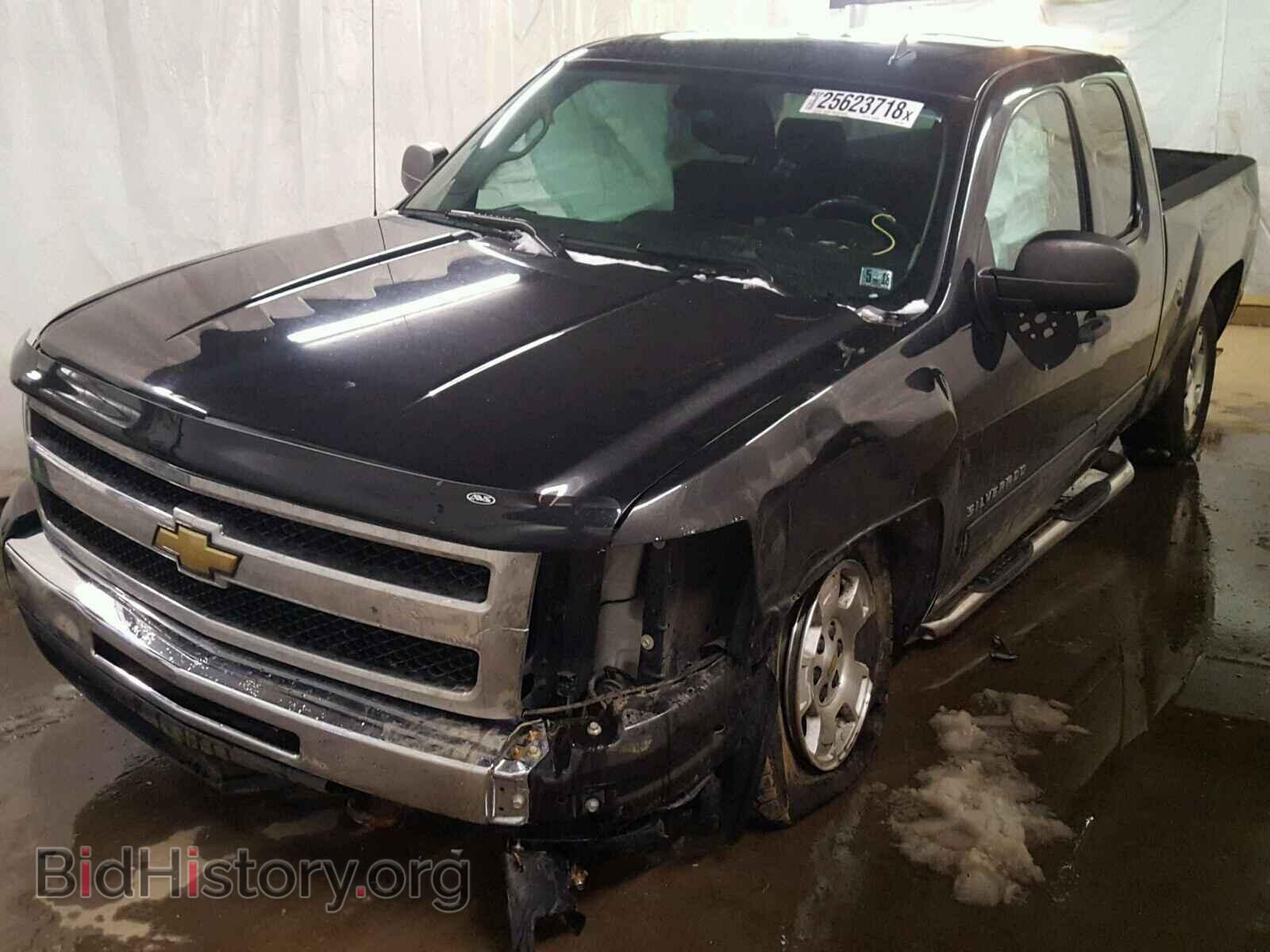 2010 CHEVROLET SILVERADO - VIN: 1GCSKSE38AZ164577 - Фото 2