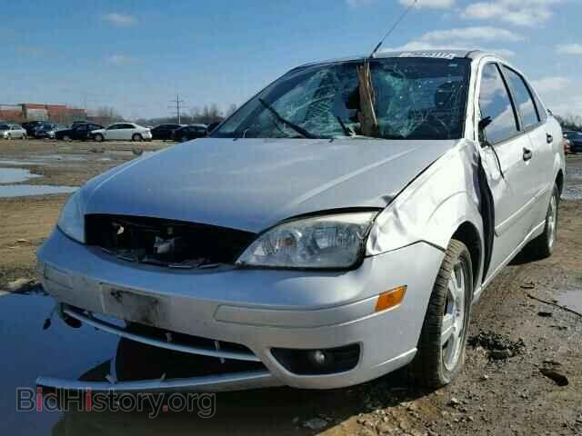 2005 FORD FOCUS - VIN: 1FAFP34N45W176752 - Фото 2