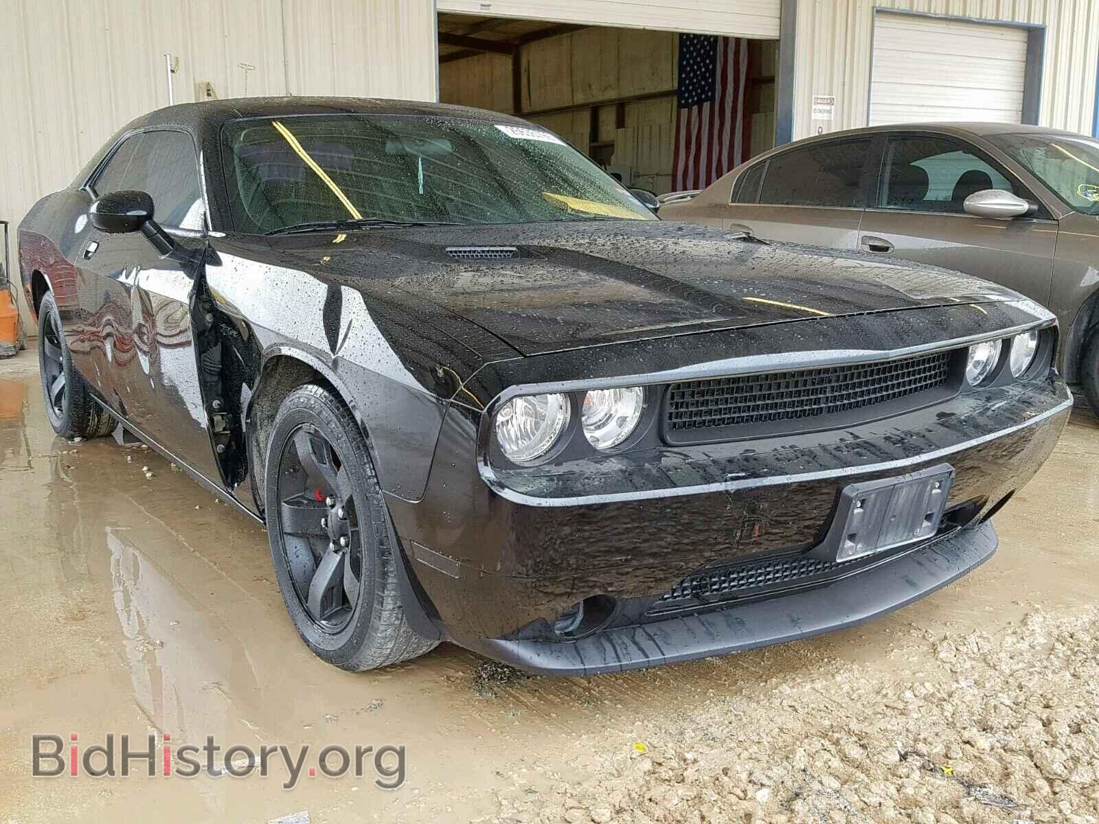 Photo  - DODGE CHALLENGER 2012