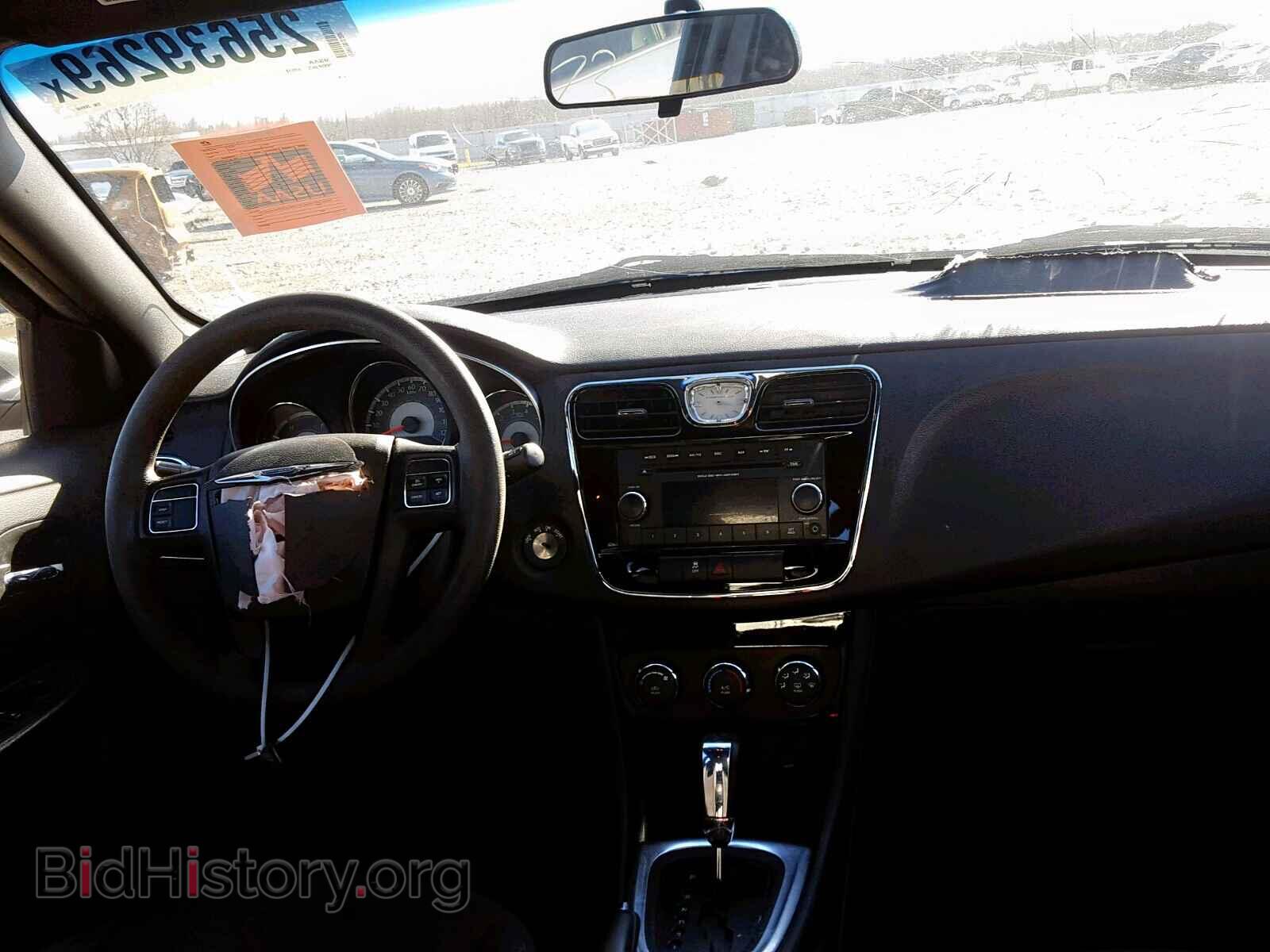 2012 CHRYSLER 200 - VIN: 1C3CCBAB6CN268546 - Фото 9