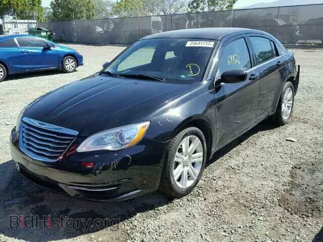 2013 CHRYSLER 200 - VIN: 1C3CCBAB1DN670296 - Photo 2