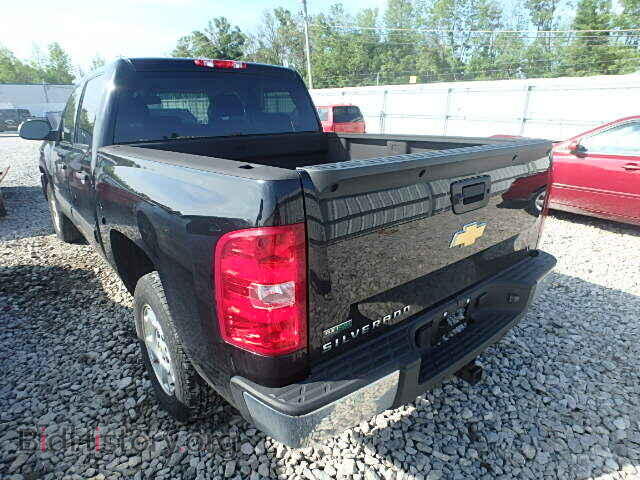 2011 CHEVROLET SILVERADO - VIN: 3GCPCSE06BG369065 - Фото 3
