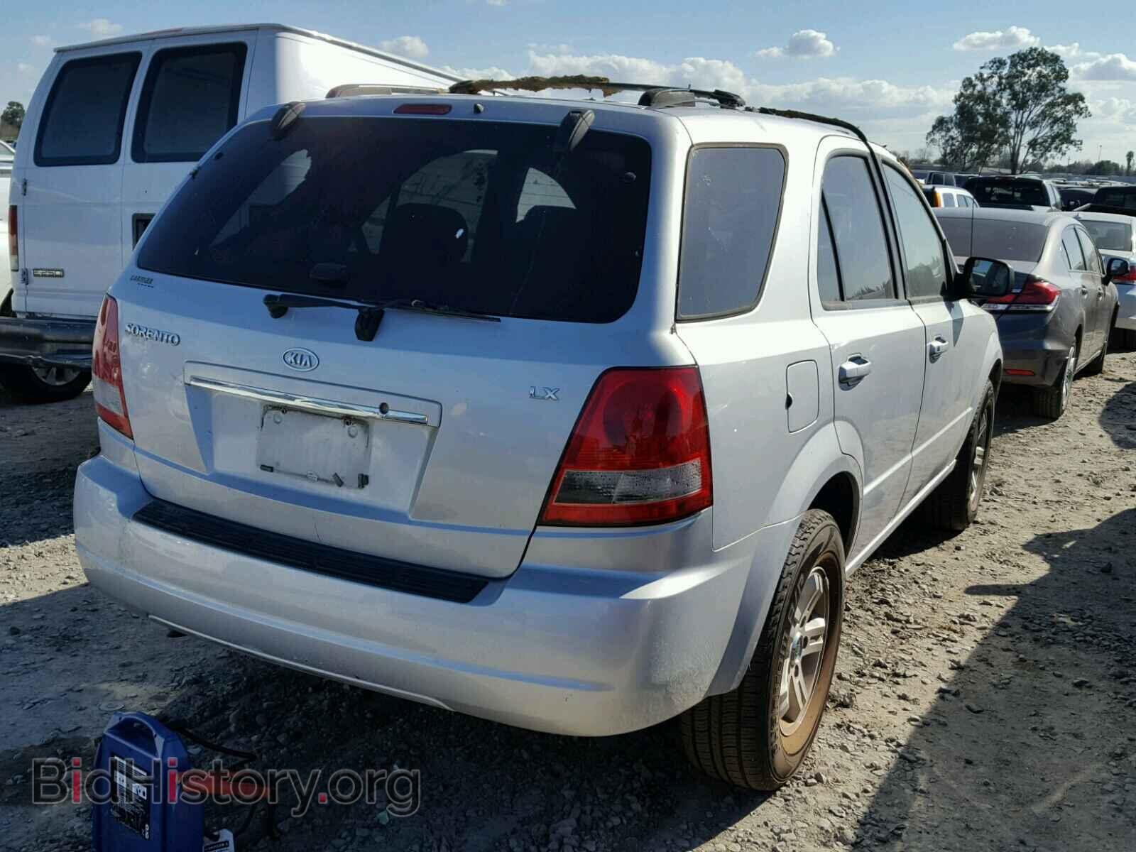 2005 KIA SORENTO - VIN: KNDJD733X55380594 - Фото 4