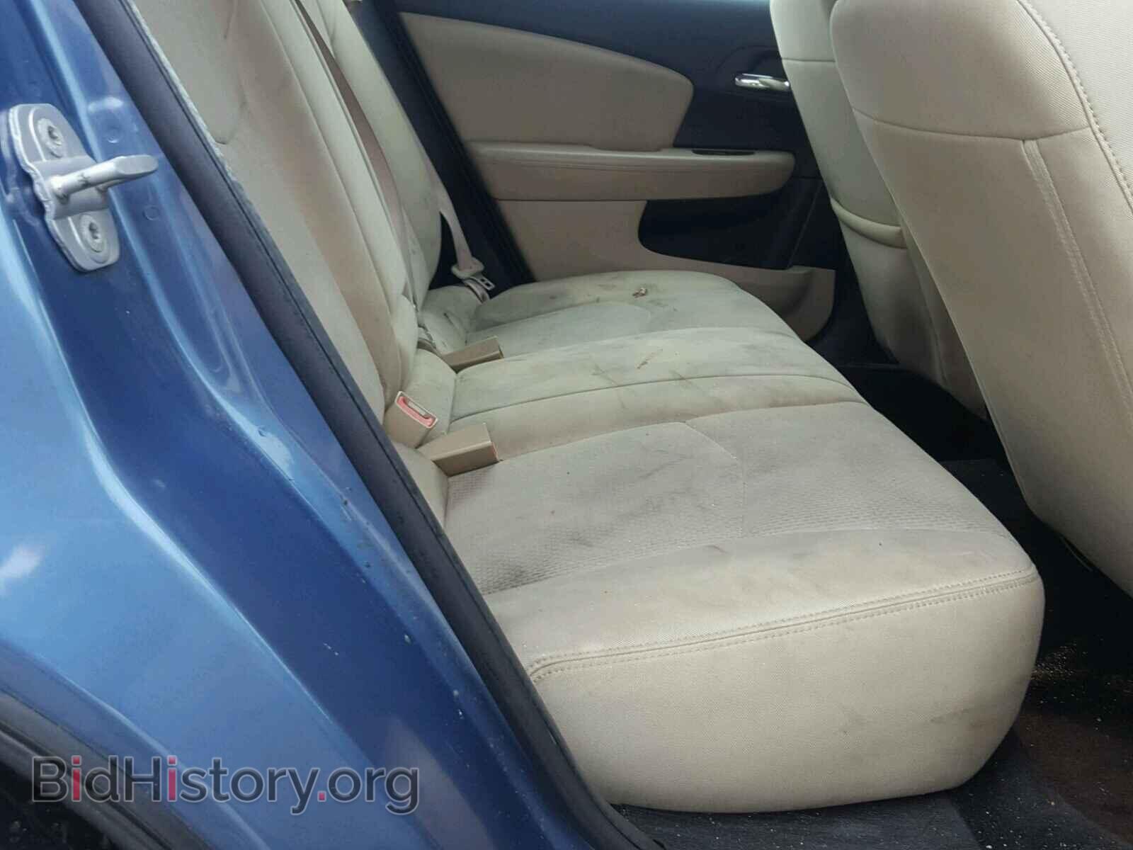 2011 CHRYSLER 200 - VIN: 1C3BC1FB2BN592722 - Фото 6