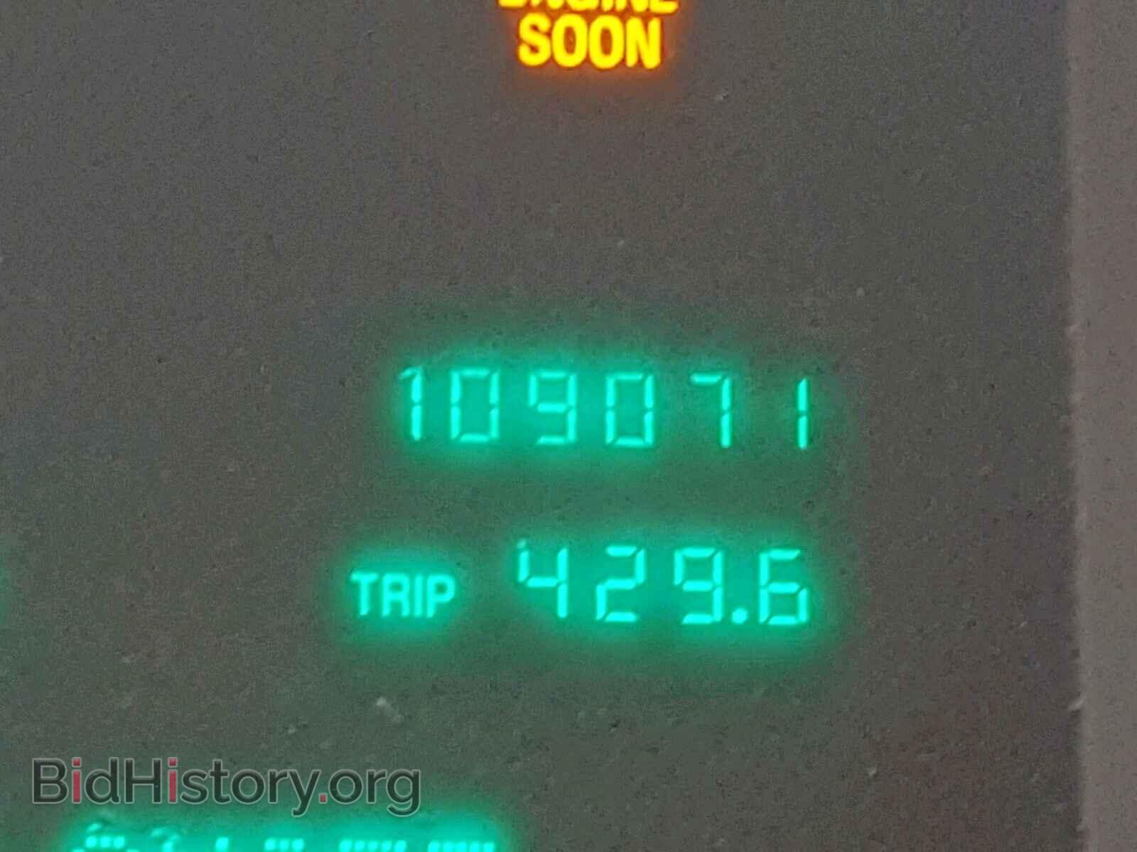 1996 CADILLAC DEVILLE - VIN: 1G6KF5294TU261003 - Фото 8