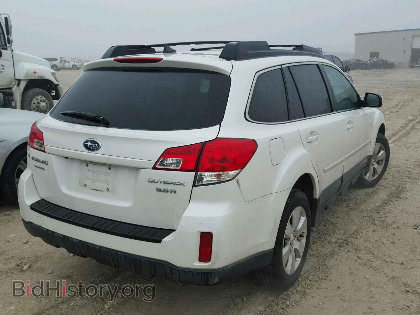 2011 SUBARU OUTBACK - VIN: 4S4BRDHC3B2438874 - Фото 4