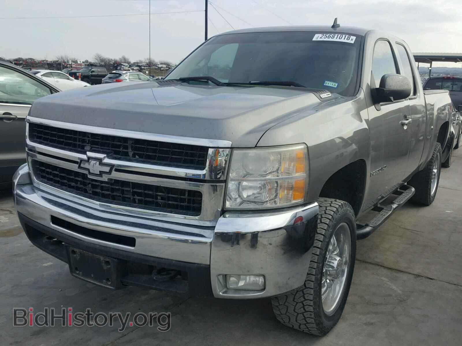 2008 CHEVROLET SILVERADO - VIN: 1GCHK29648E169727 - Фото 2