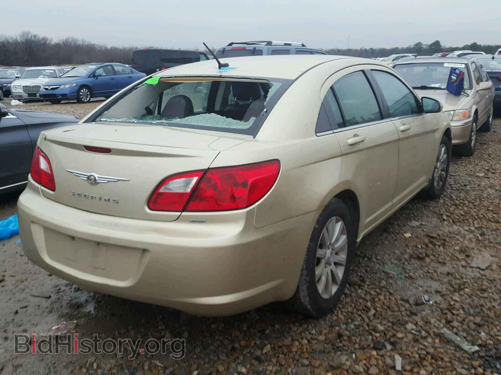 2010 CHRYSLER SEBRING - VIN: 1C3CC5FB3AN207887 - Фото 4