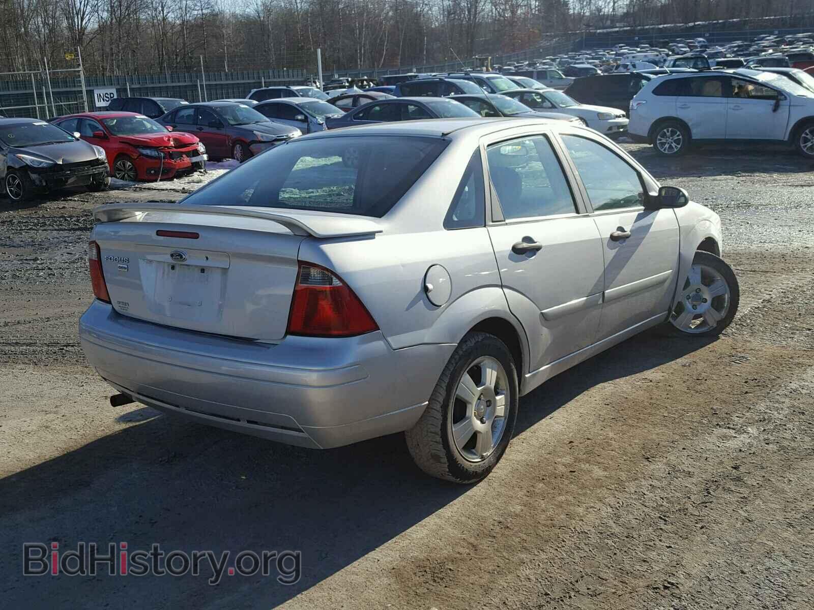 2007 FORD FOCUS - VIN: 1FAFP34N97W247446 - Фото 4