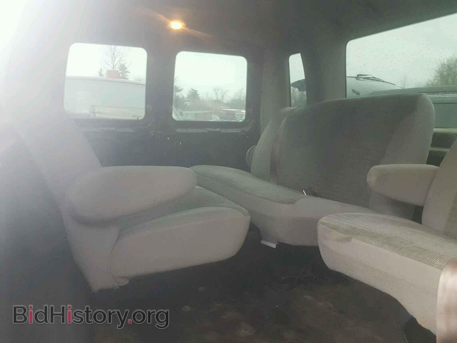 2006 FORD ECONOLINE - VIN: 1FBSS31L06DA24754 - Фото 9