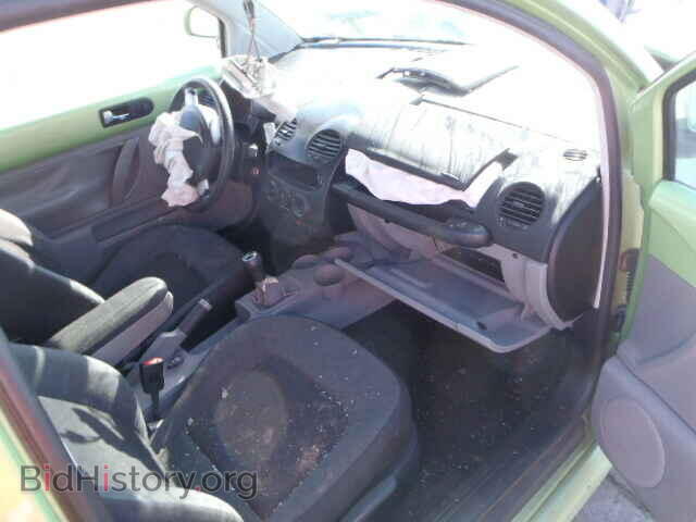2000 VOLKSWAGEN BEETLE - VIN: 3VWCD21C2YM427546 - Фото 5