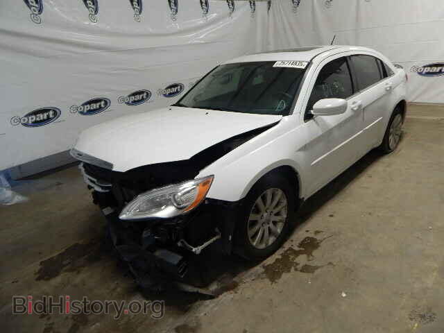 2013 CHRYSLER 200 - VIN: 1C3CCBBG8DN743044 - Фото 2