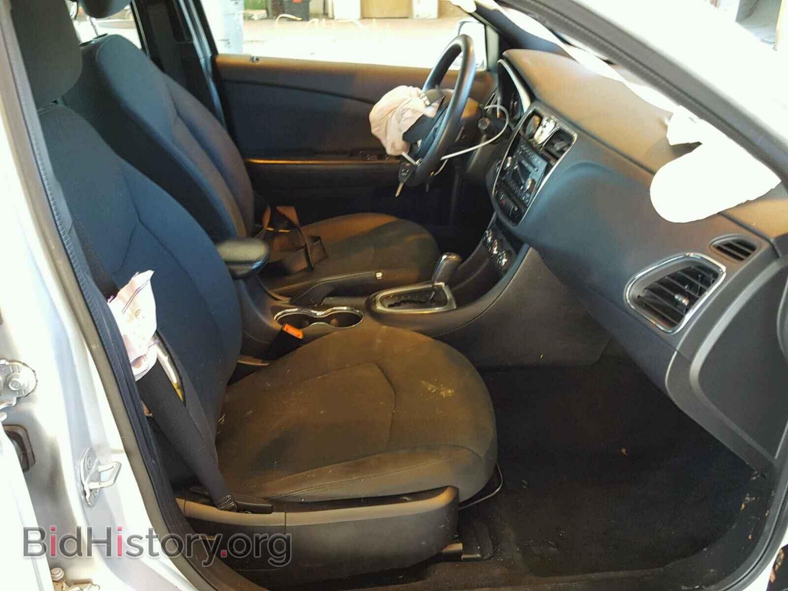 2012 CHRYSLER 200 - VIN: 1C3CCBAB4CN170650 - Фото 5