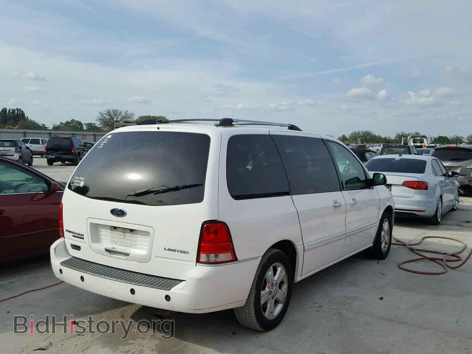 2006 FORD FREESTAR - VIN: 2FMDA582X6BA51977 - Фото 4