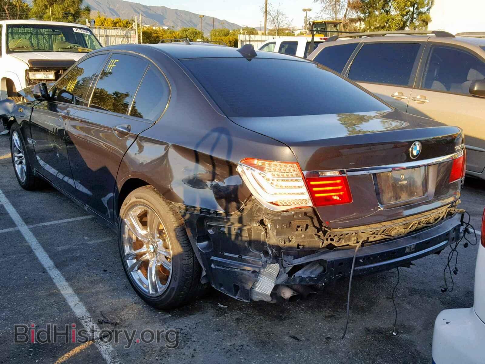 2012 BMW 7 SERIES - VIN: WBAKA8C56CDX01177 - Фото 3