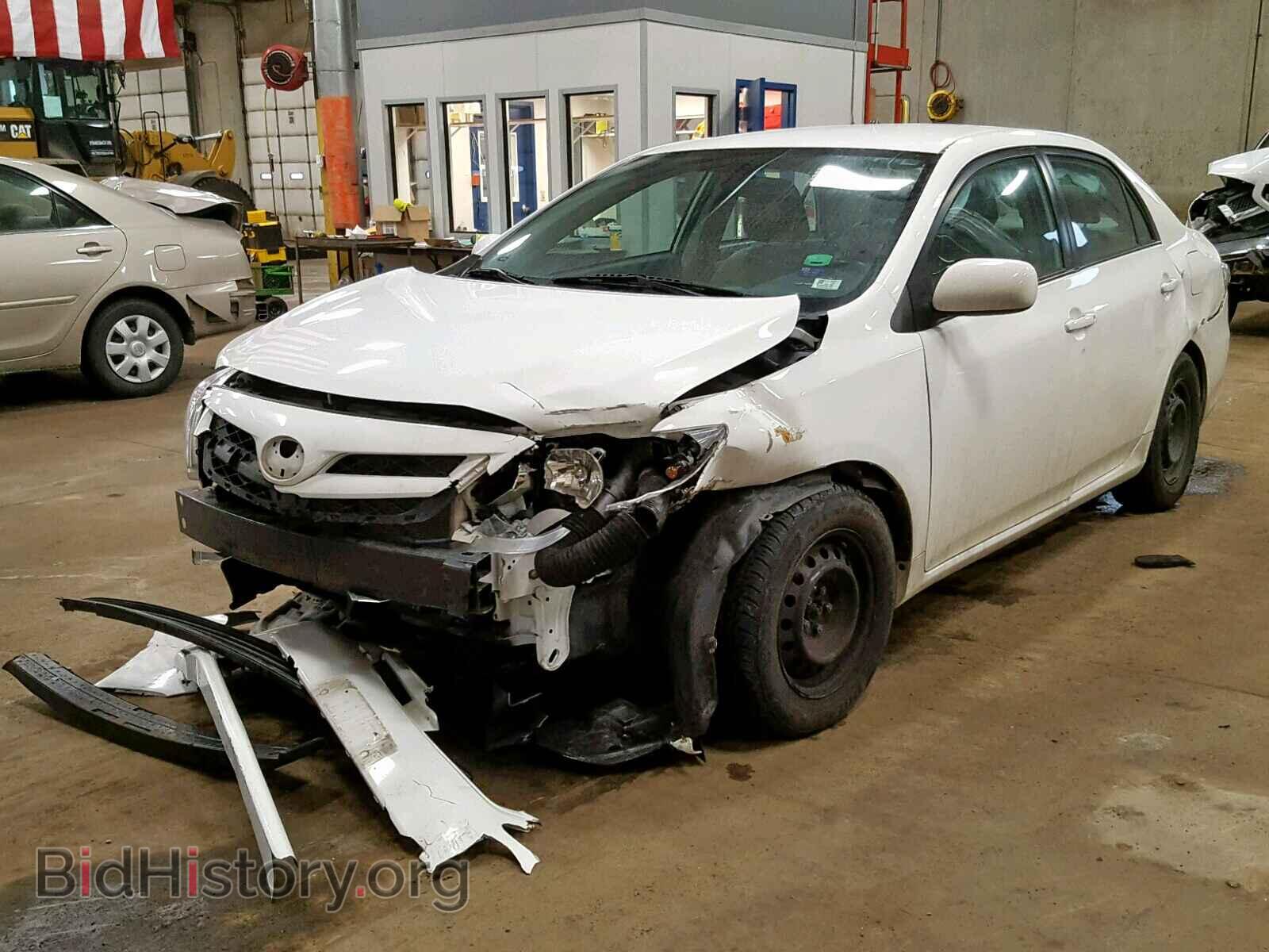 2011 TOYOTA COROLLA BA - VIN: 2T1BU4EE2BC725603 - Фото 2
