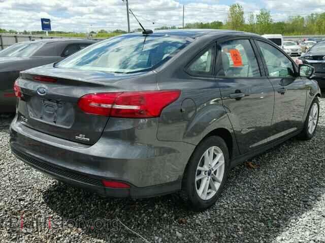 2015 FORD FOCUS - VIN: 1FADP3F25FL311024 - Photo 4