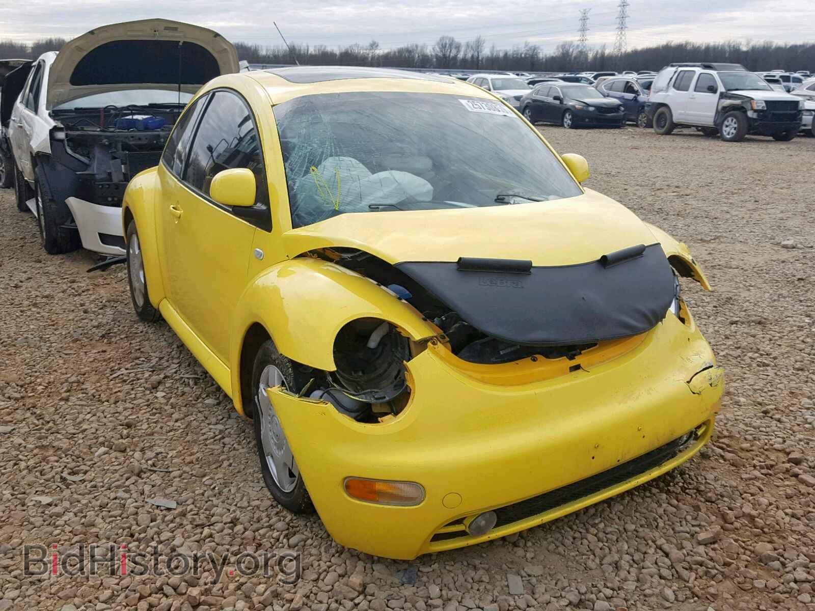 Photo 3VWCD21C2YM478707 - VOLKSWAGEN BEETLE 2000