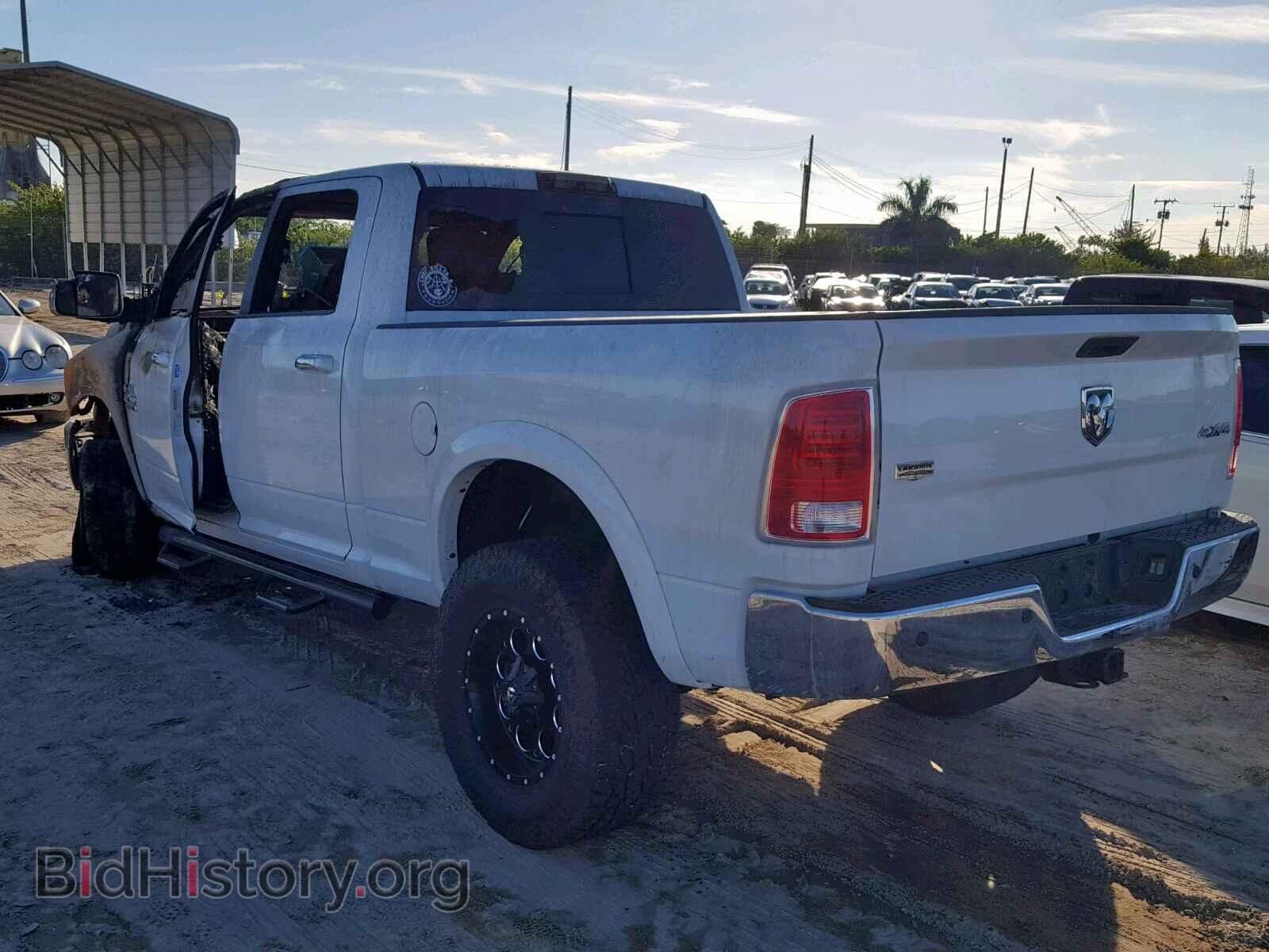 2015 RAM 2500 LARAM - VIN: 3C6UR5FL1FG548171 - Фото 3