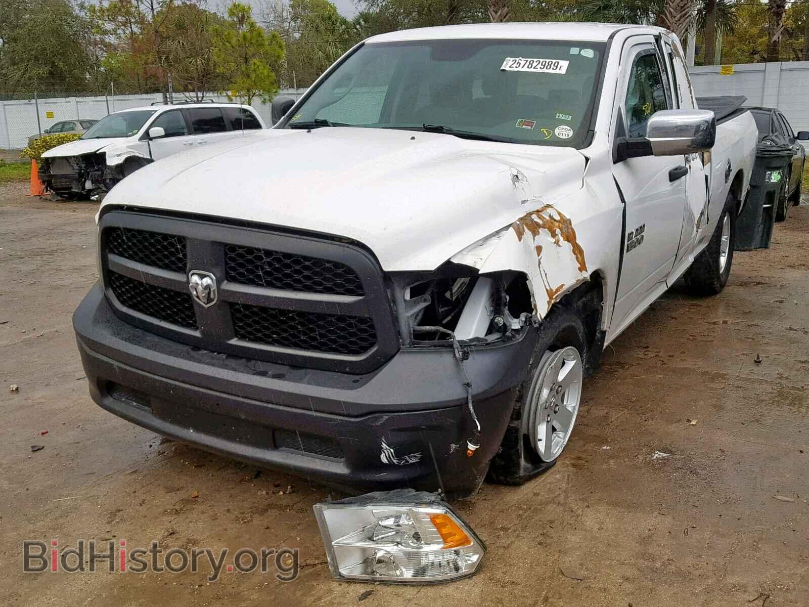 2015 RAM 1500 ST - VIN: 1C6RR6FG3FS582135 - Фото 2