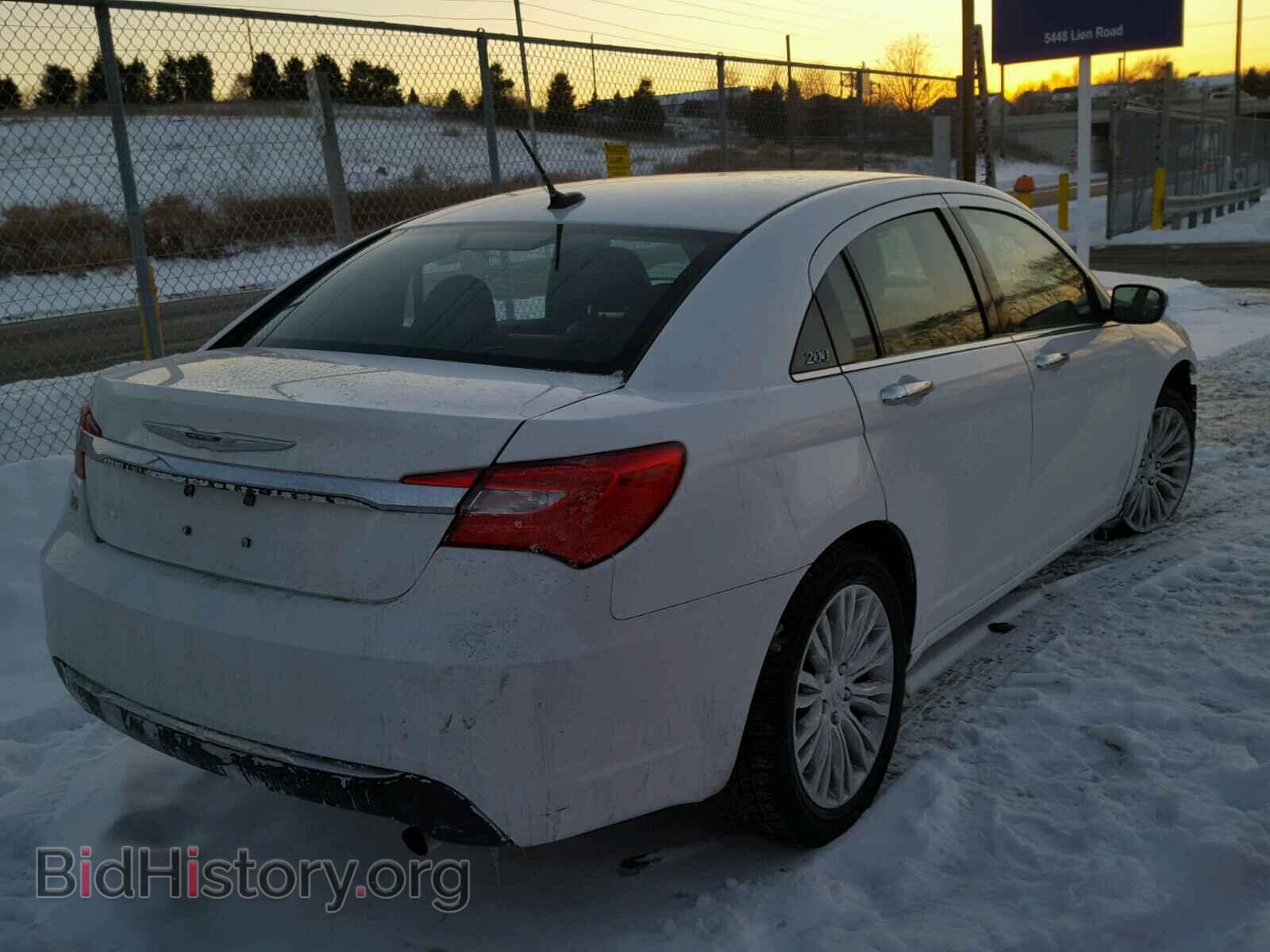 2012 CHRYSLER 200 - VIN: 1C3CCBCB2CN188142 - Фото 4