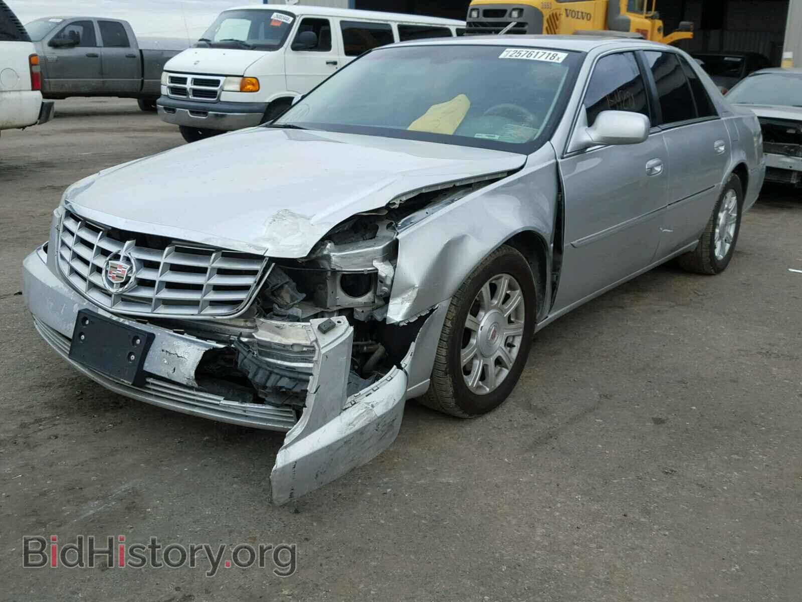 2010 CADILLAC DTS - VIN: 1G6KA5EY6AU100361 - Фото 2