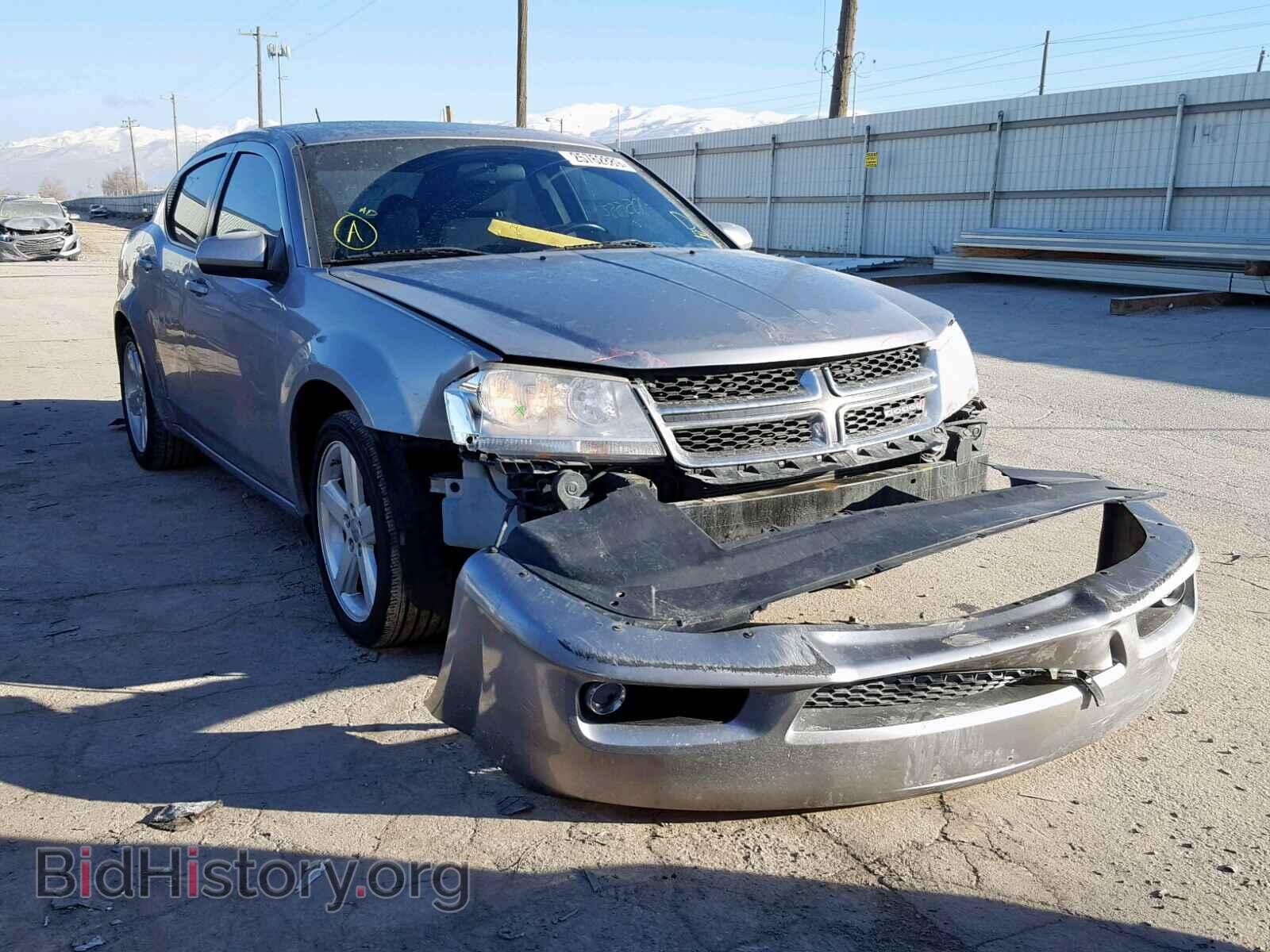 Photo  - DODGE AVENGER 2013