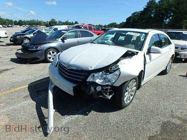 2010 CHRYSLER SEBRING - VIN: 1C3CC5FB5AN167960 - Photo 2