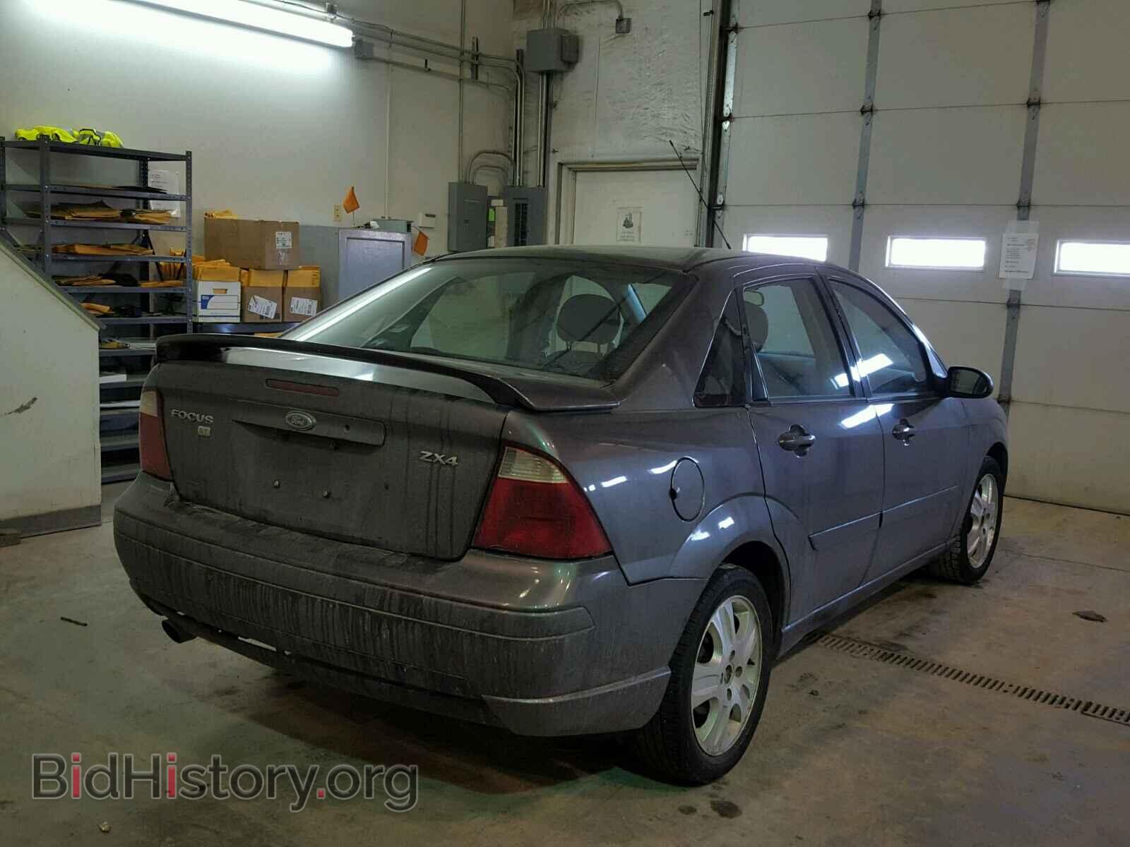 2005 FORD FOCUS - VIN: 1FAFP38Z85W156128 - Фото 4