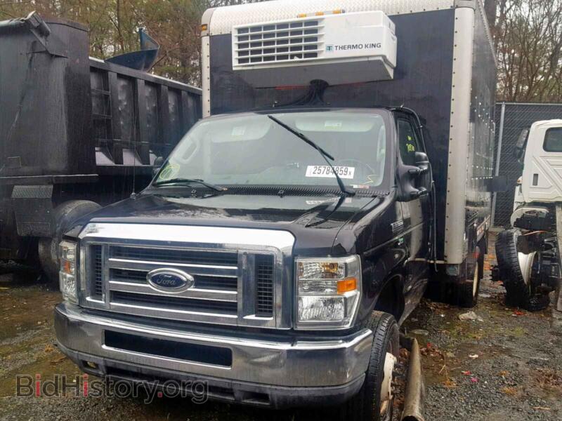 2010 Ford ECONOLINE (VIN 1FDWE3FL7ADA82023) — photo 2 of 10