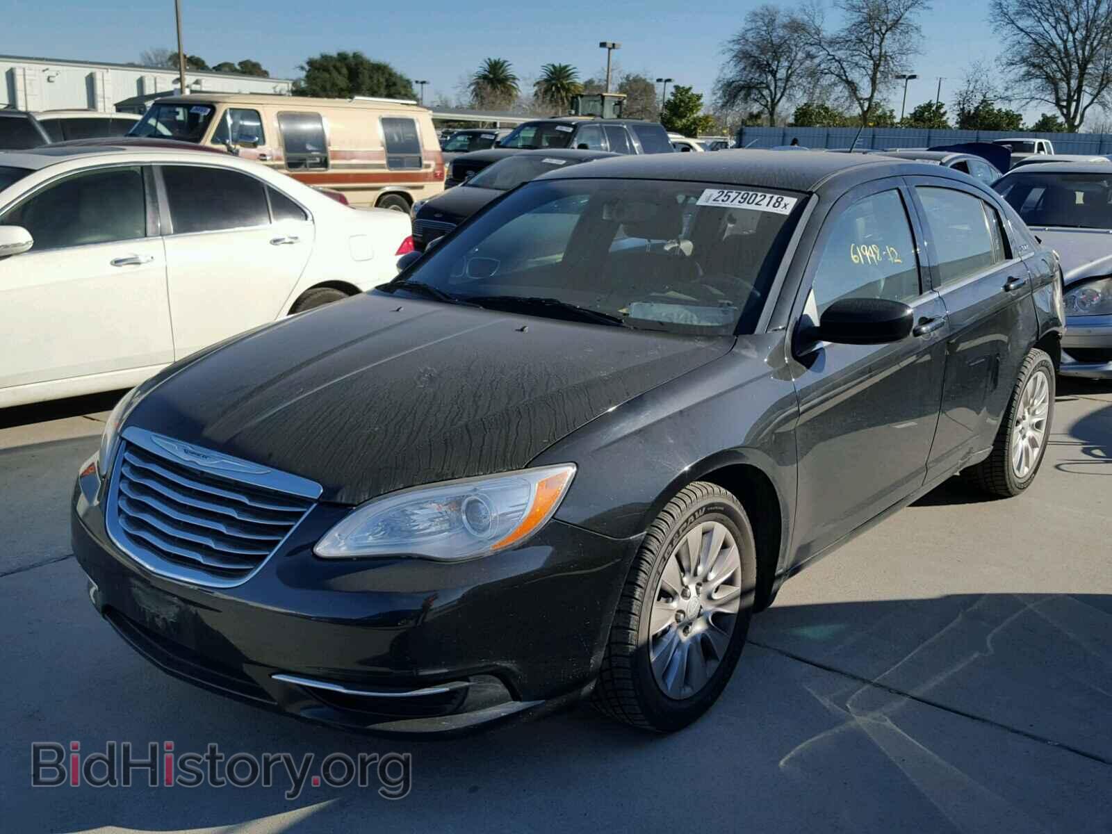 2012 CHRYSLER 200 - VIN: 1C3CCBAB1CN189737 - Фото 2
