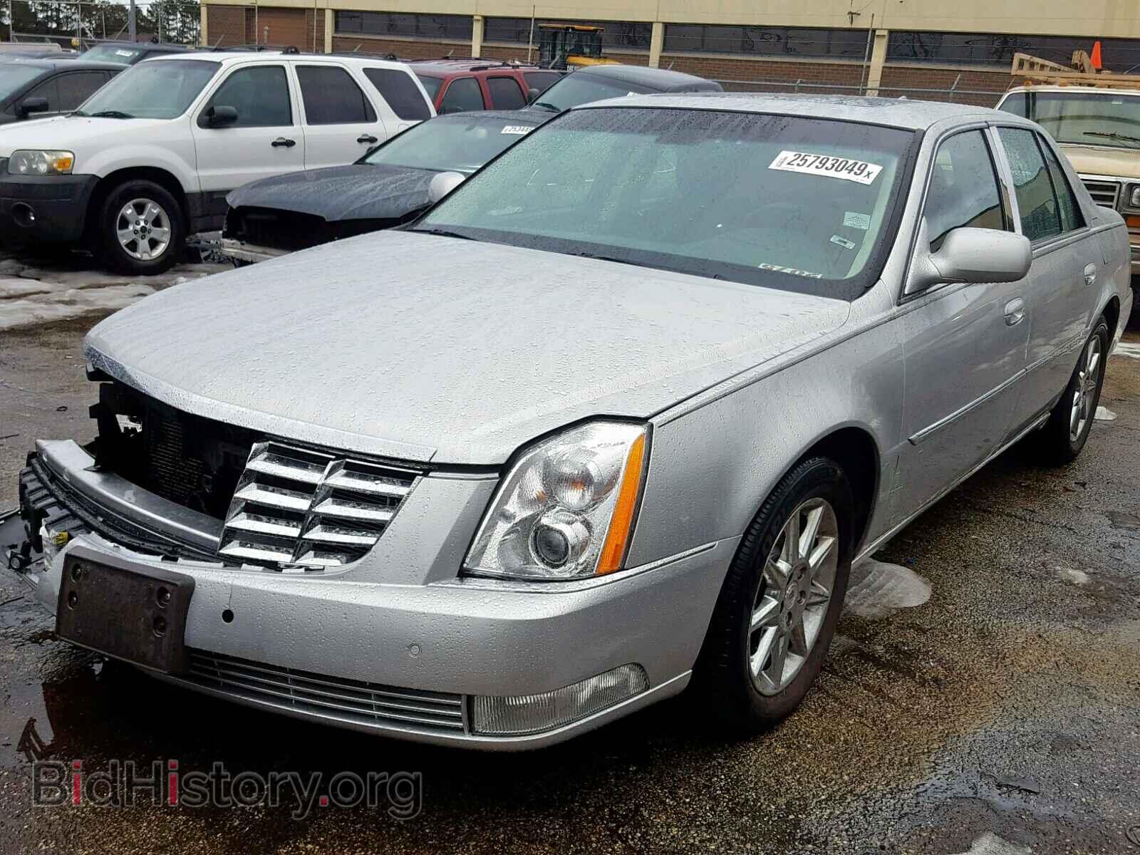 2011 CADILLAC DTS - VIN: 1G6KD5E68BU133336 - Фото 2