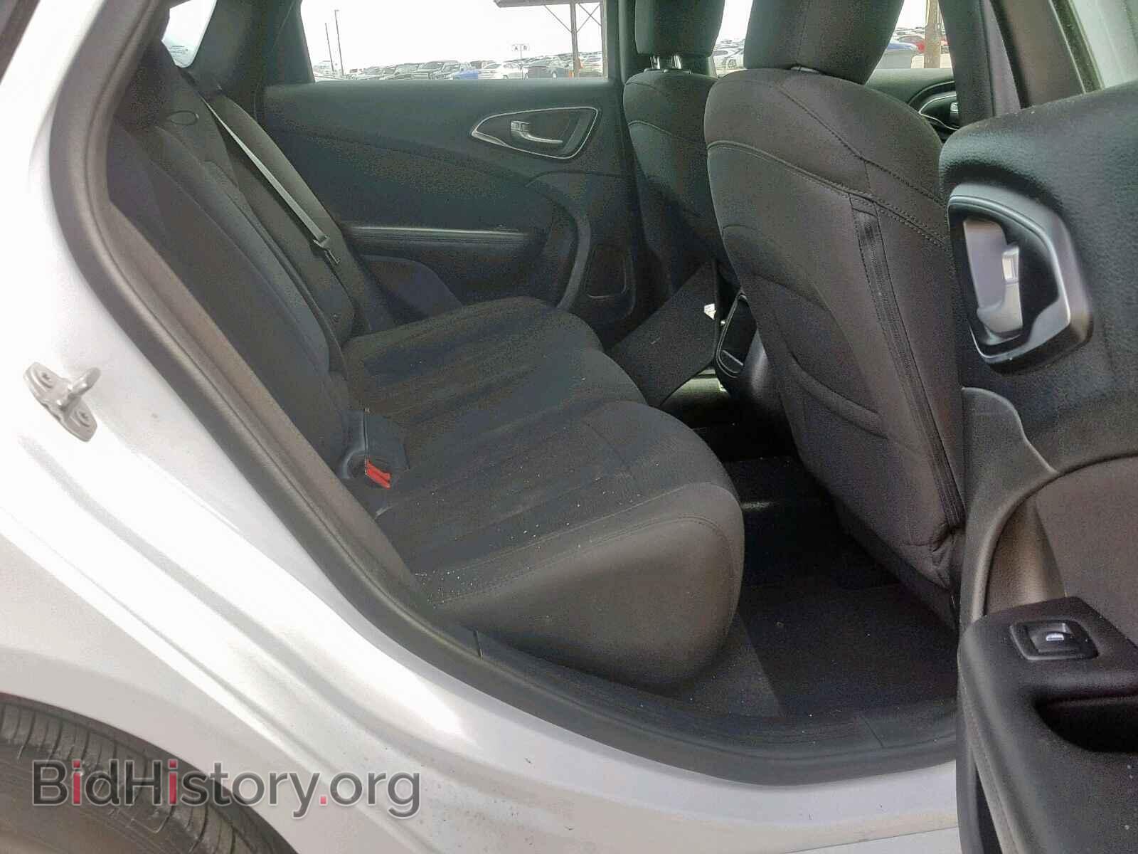 2015 CHRYSLER 200 - VIN: 1C3CCCAB2FN690162 - Фото 6