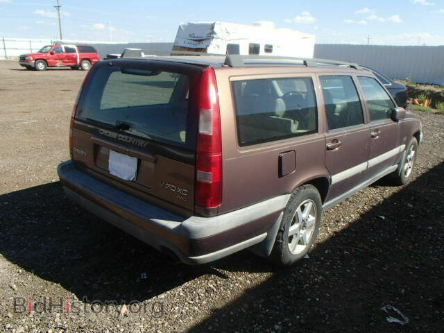 1998 VOLVO V70 - VIN: YV1LZ5642W2425897 - Фото 4