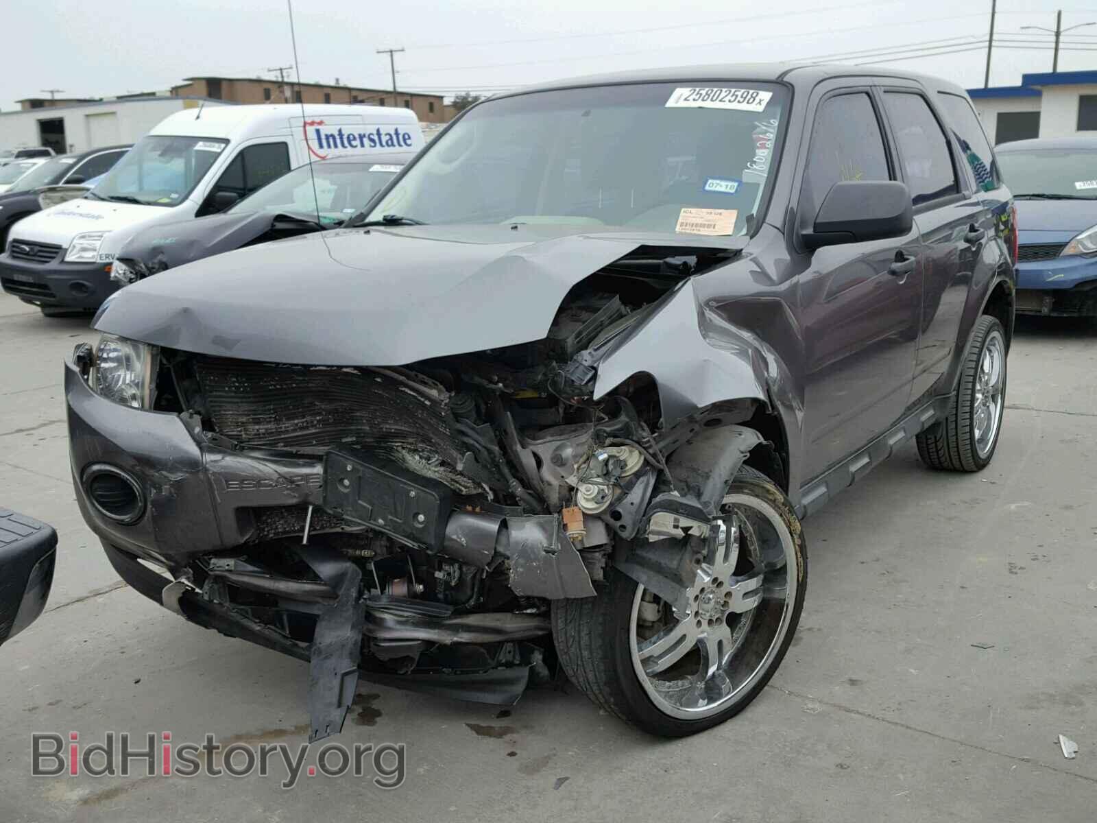2011 FORD ESCAPE - VIN: 1FMCU0C76BKB87855 - Фото 2