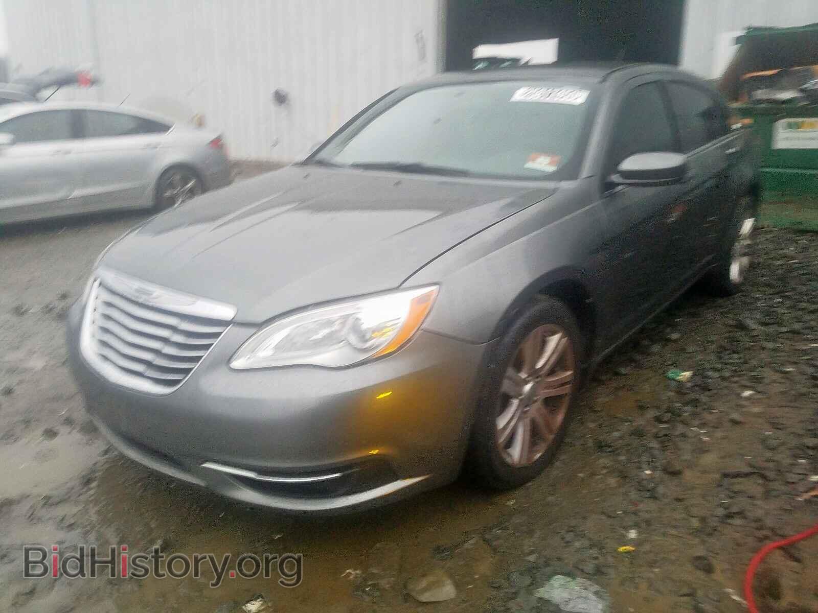 2013 CHRYSLER 200 - VIN: 1C3CCBABXDN765245 - Фото 2