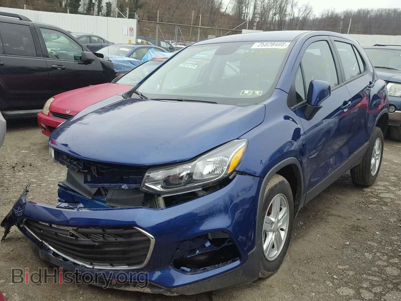 2017 CHEVROLET TRAX - VIN: 3GNCJNSB8HL192456 - Фото 2