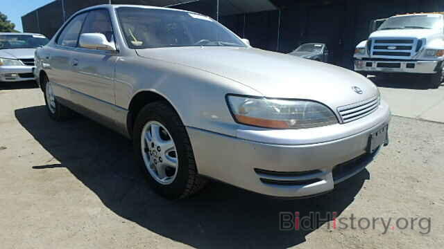 Photo JT8BF12G9T0135732 - LEXUS ES300 1996