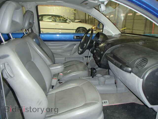 2000 VOLKSWAGEN BEETLE - VIN: 3VWCF21C6YM475478 - Фото 5
