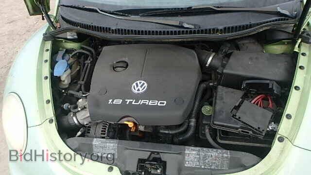 2000 VOLKSWAGEN BEETLE - VIN: 3VWCD21C0YM484263 - Фото 7