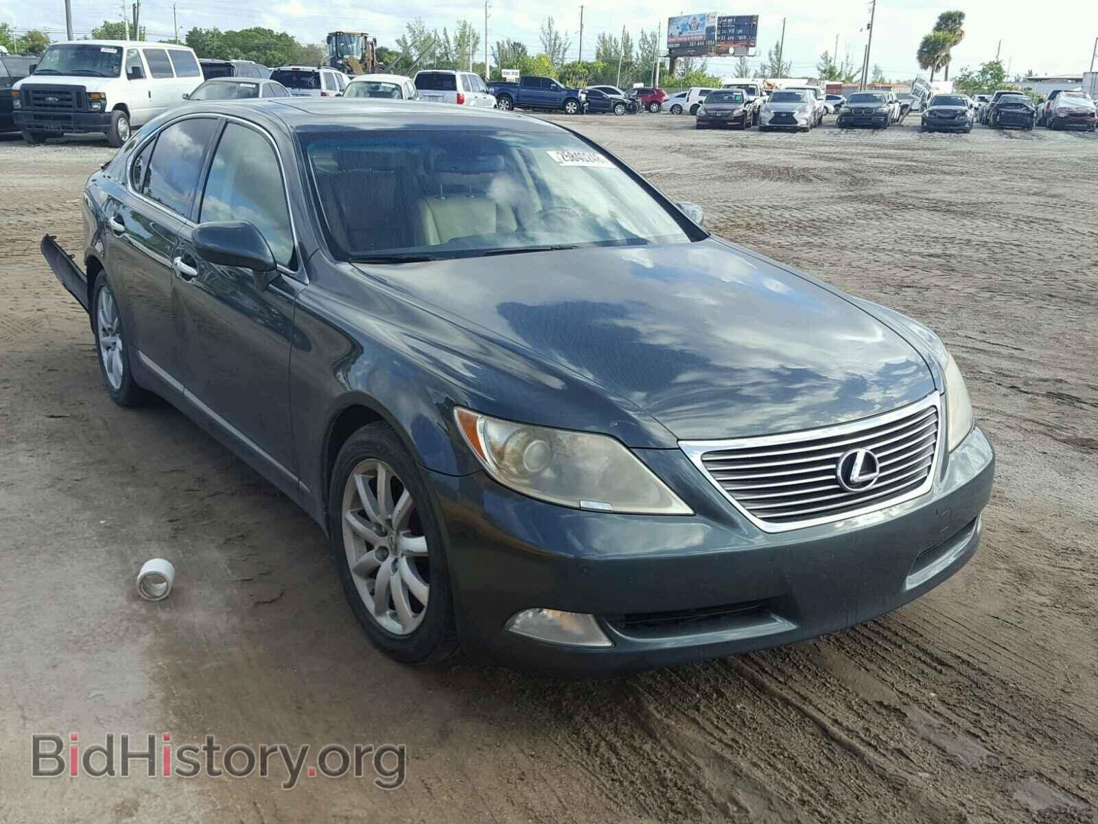 Photo JTHBL46FX75019816 - LEXUS LS460 2007